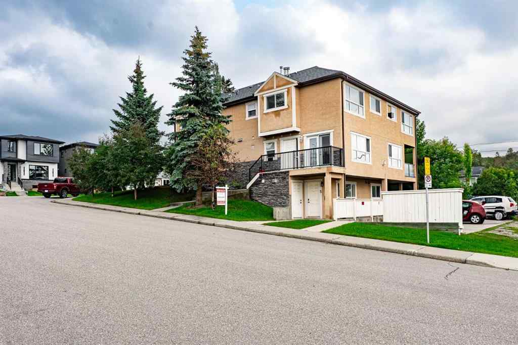 MLS® A2253421 - Unit #3 55 Collingwood Place NW in Collingwood Calgary, Residential