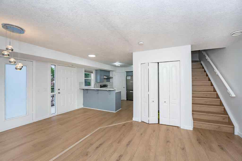 MLS® A2253421 - Unit #3 55 Collingwood Place NW in Collingwood Calgary, Residential