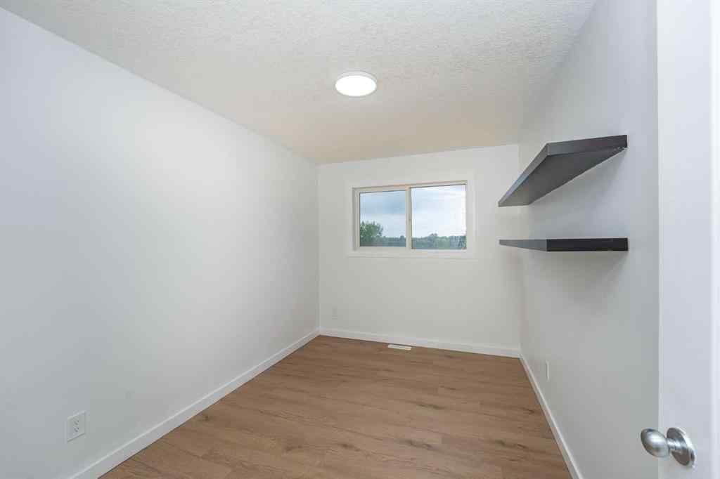 MLS® A2253421 - Unit #3 55 Collingwood Place NW in Collingwood Calgary, Residential