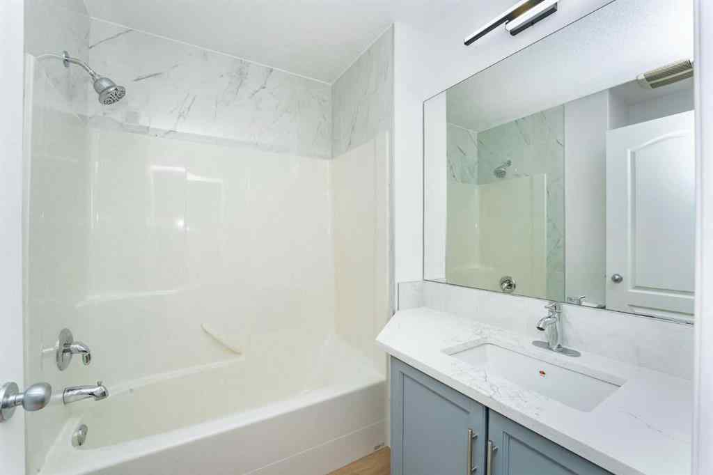 MLS® A2253421 - Unit #3 55 Collingwood Place NW in Collingwood Calgary, Residential