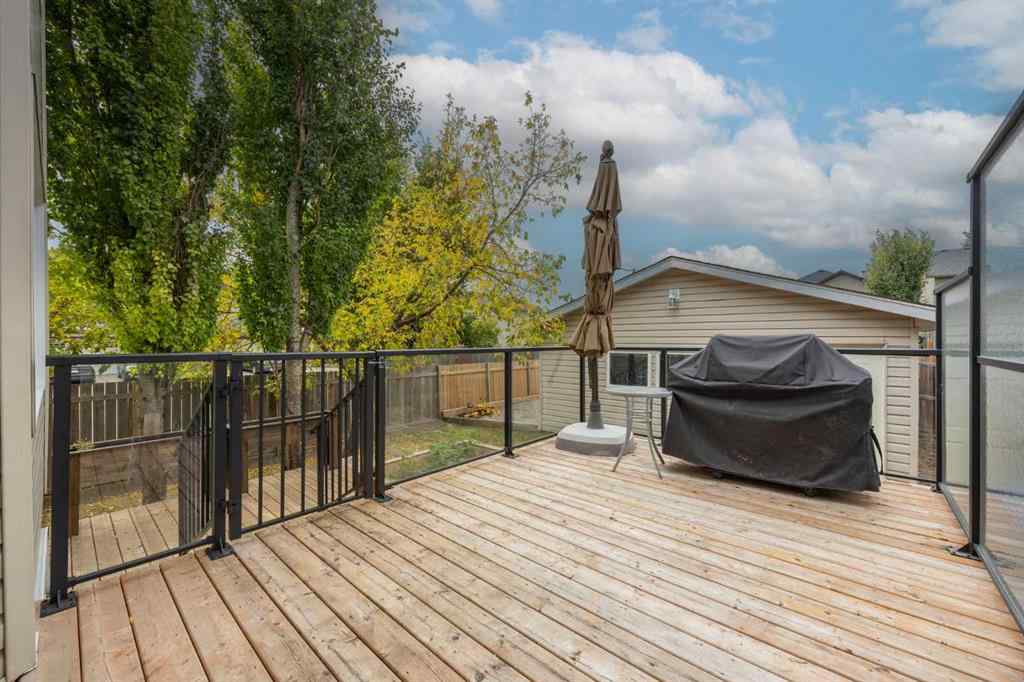 MLS® A2253422 - 93 Crystal Shores Heights  in Crystal Shores Okotoks, Residential
