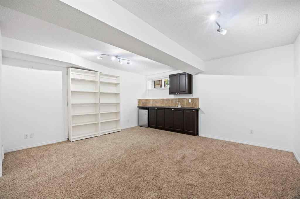 MLS® A2253422 - 93 Crystal Shores Heights  in Crystal Shores Okotoks, Residential