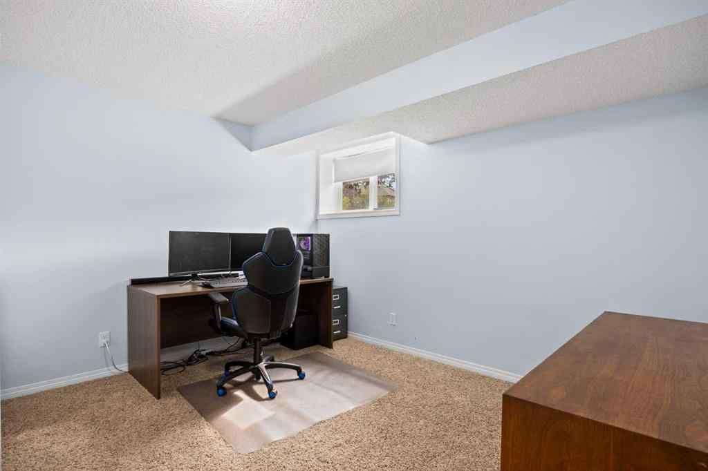 MLS® A2253422 - 93 Crystal Shores Heights  in Crystal Shores Okotoks, Residential