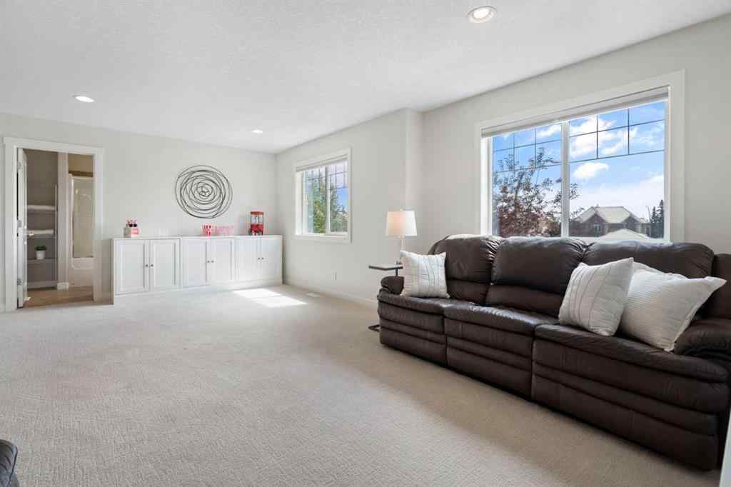 MLS® A2253424 - 612 Royal Court NW in Royal Oak Calgary, Residential