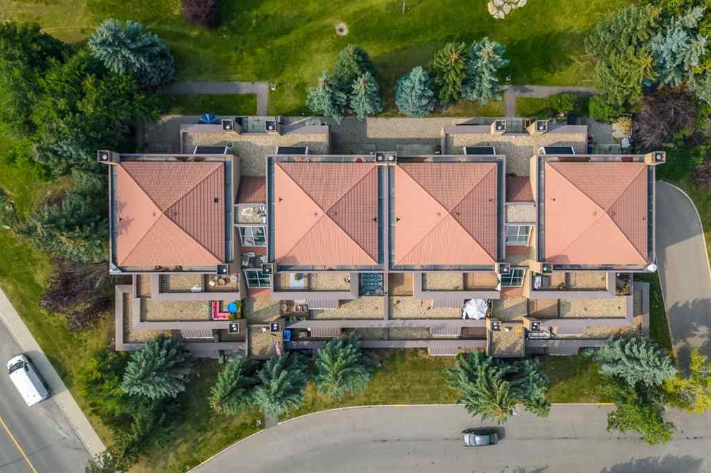 MLS® A2253426 - Unit #3 207 Village Terrace SW in Patterson Calgary, Residential