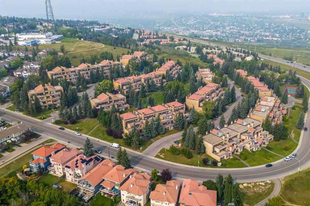 MLS® A2253426 - Unit #3 207 Village Terrace SW in Patterson Calgary, Residential