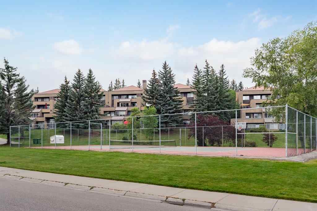 MLS® A2253426 - Unit #3 207 Village Terrace SW in Patterson Calgary, Residential