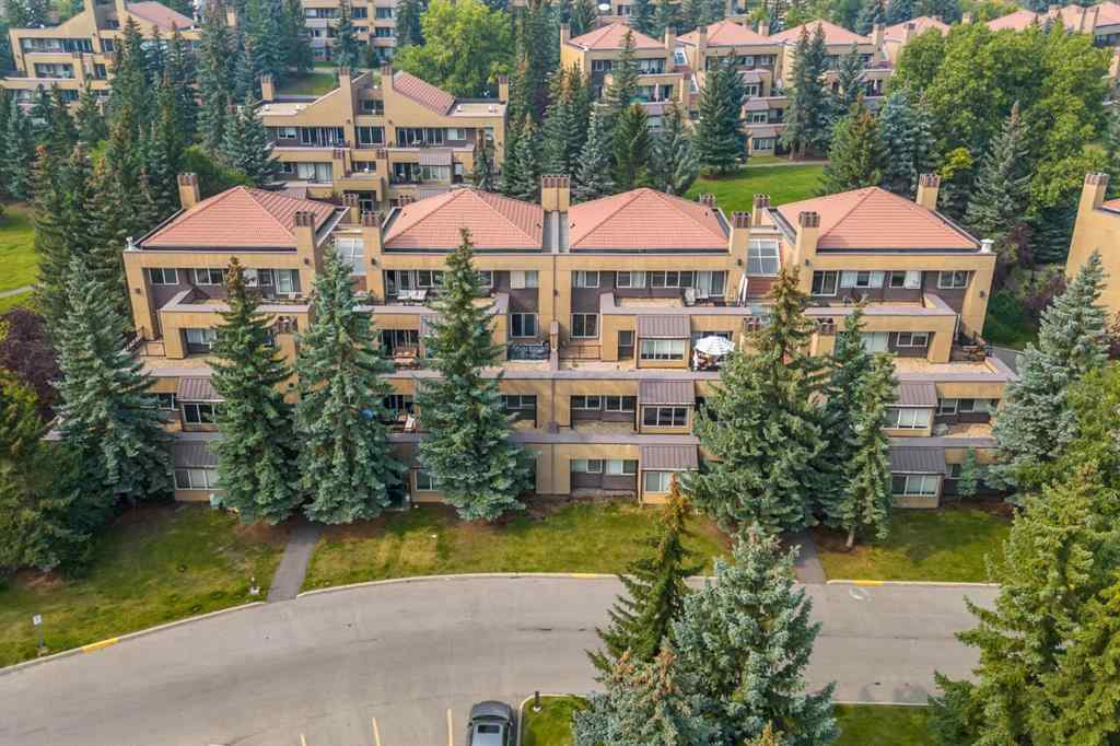 MLS® A2253426 - Unit #3 207 Village Terrace SW in Patterson Calgary, Residential