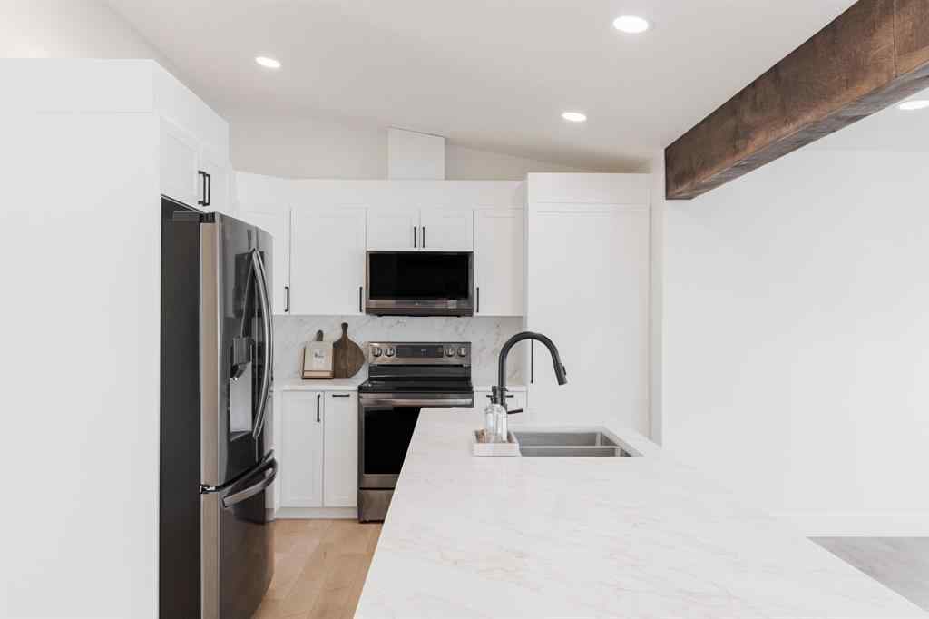 MLS® A2253427 - 280 Beaton Place  in Timberlea Fort McMurray, Residential