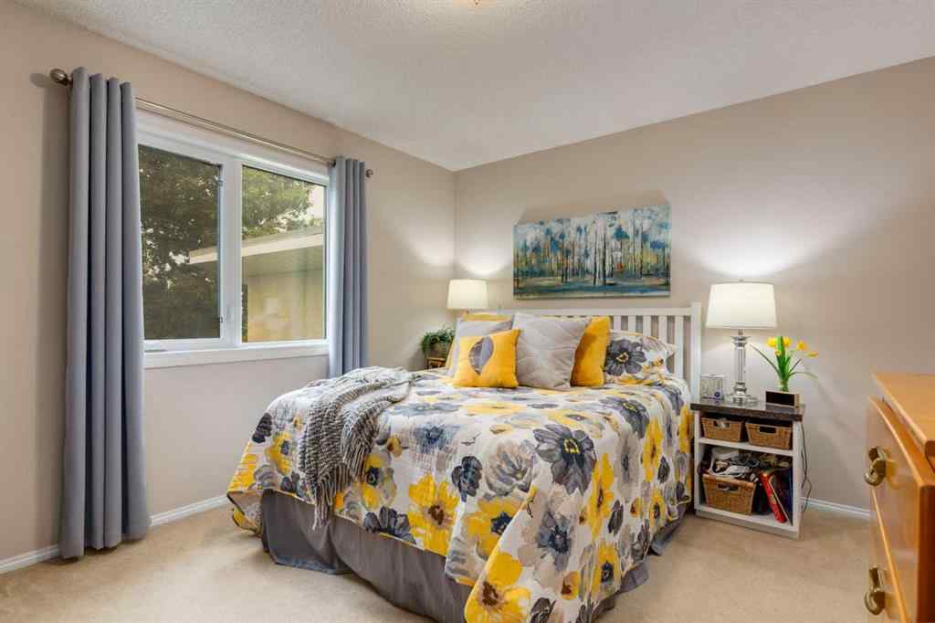 MLS® A2253429 - 215 Alandale Place SW in NONE Rural Rocky View County, Residential