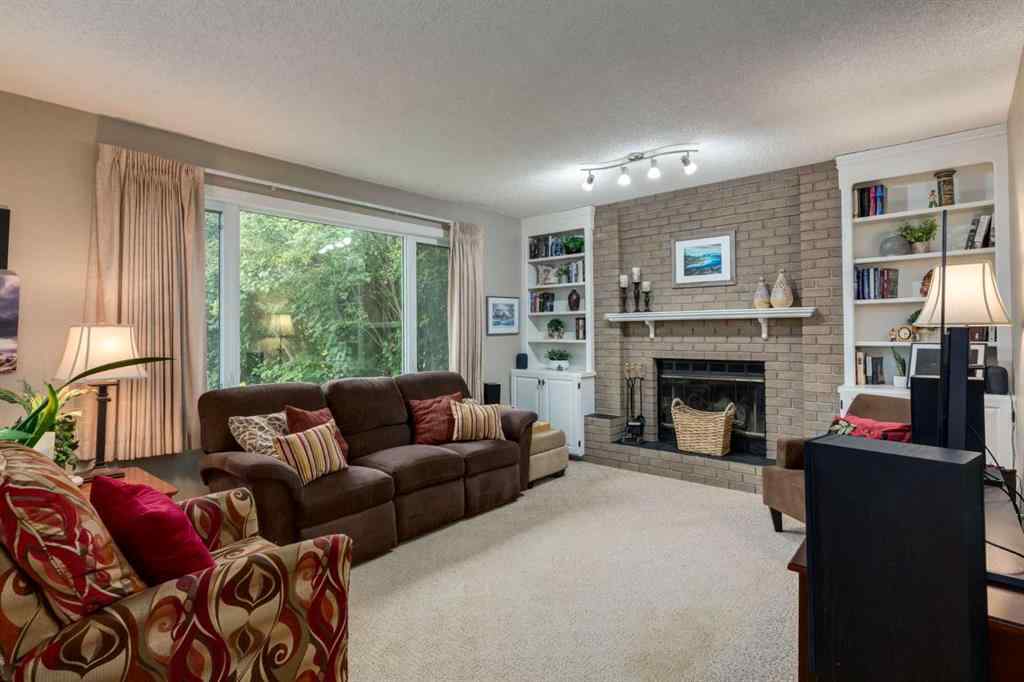 MLS® A2253429 - 215 Alandale Place SW in NONE Rural Rocky View County, Residential