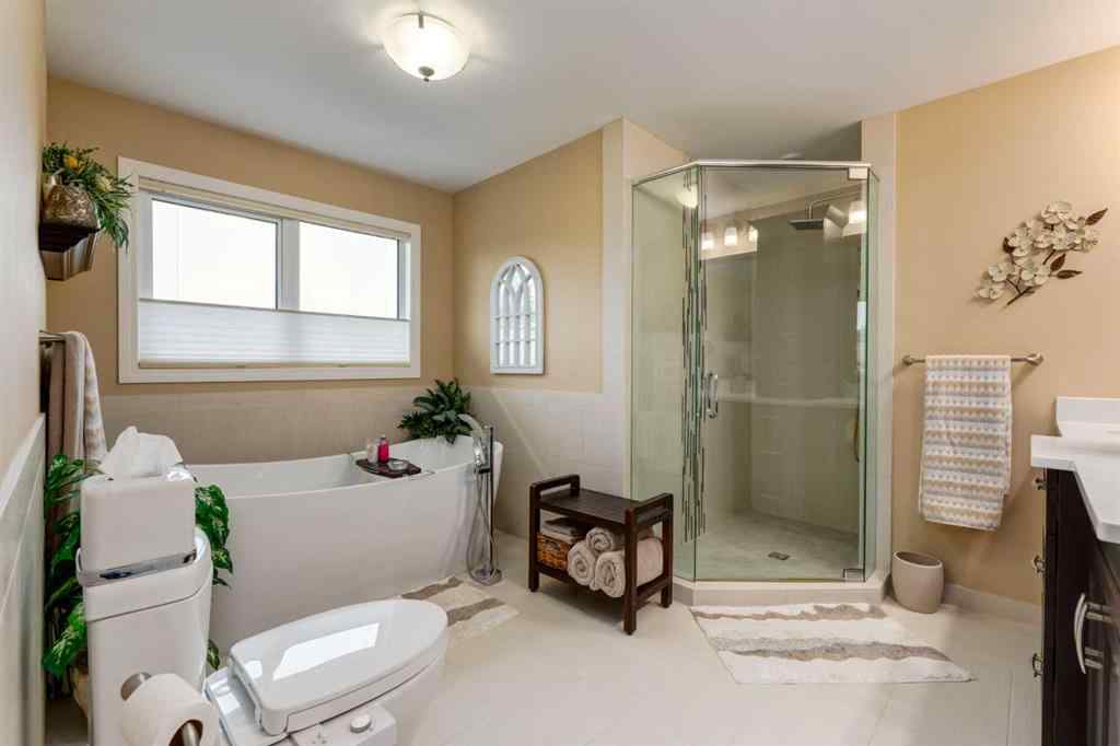 MLS® A2253429 - 215 Alandale Place SW in NONE Rural Rocky View County, Residential