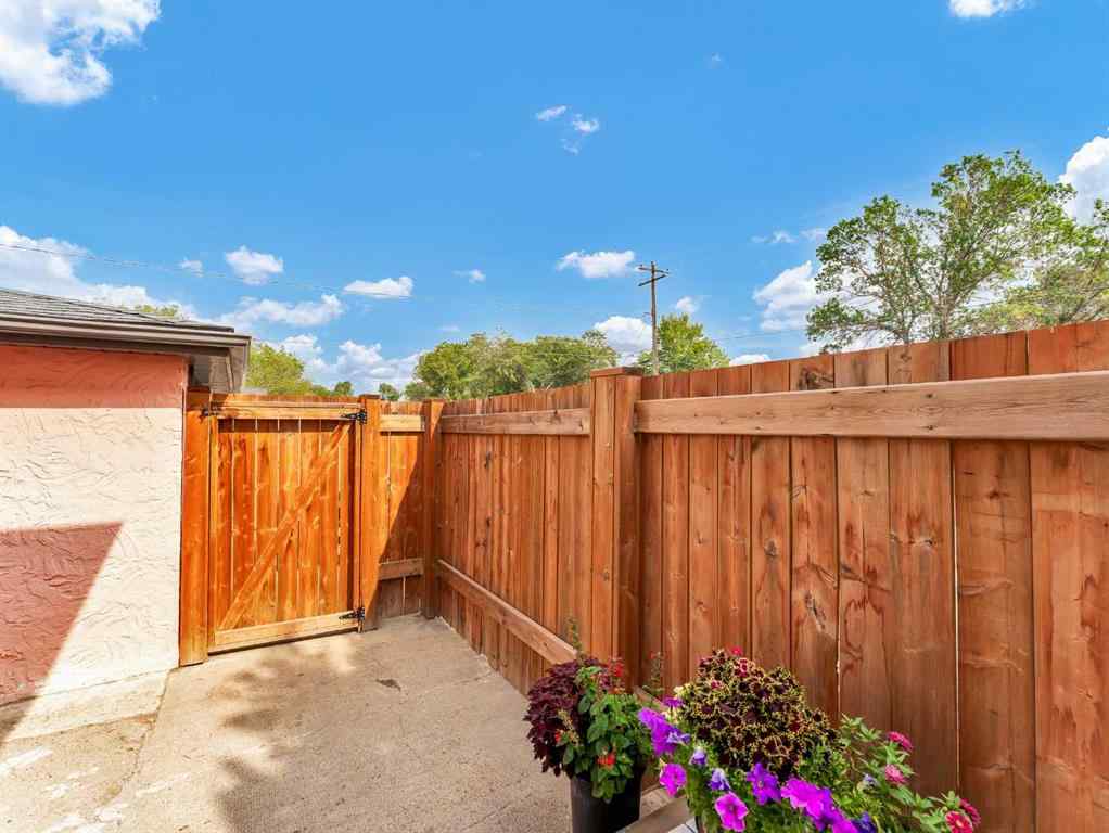 MLS® A2253432 - 406 9 Street SW in SW Hill Medicine Hat, Residential