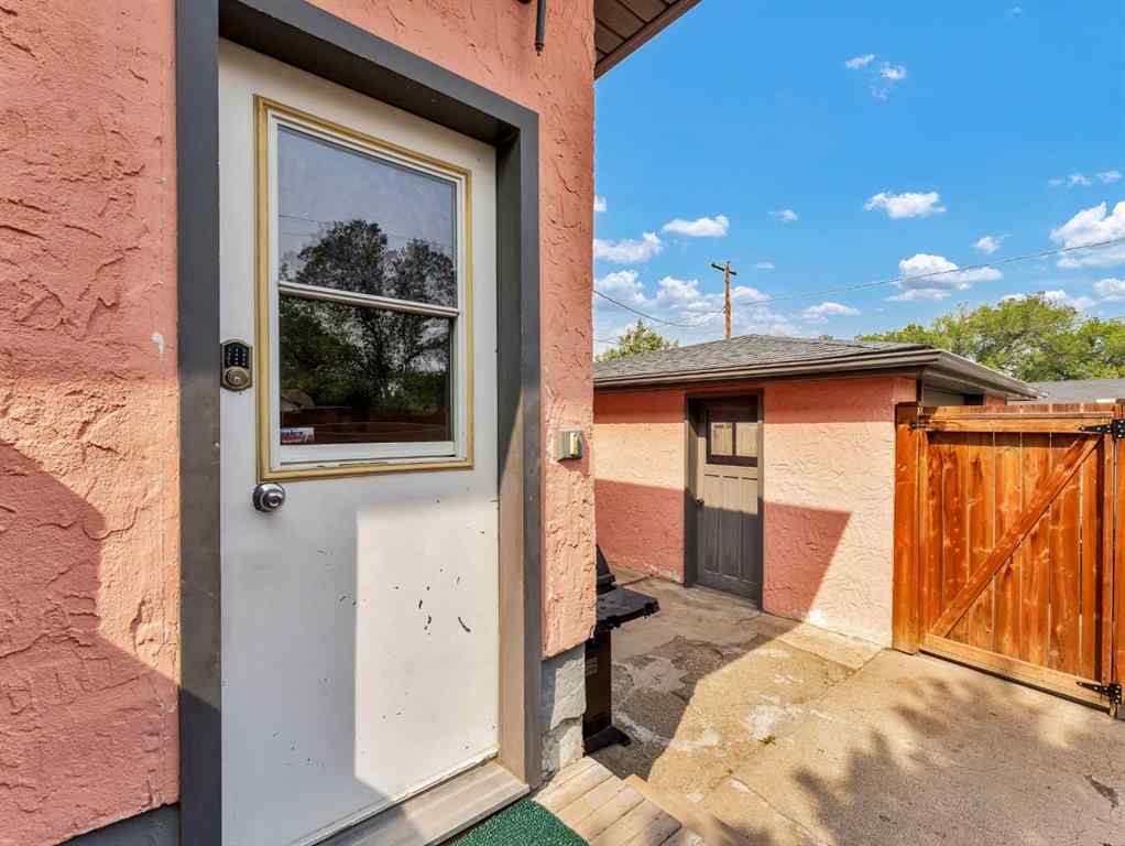 MLS® A2253432 - 406 9 Street SW in SW Hill Medicine Hat, Residential