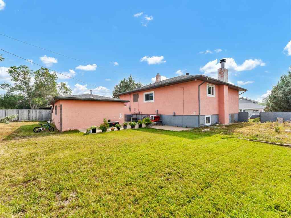MLS® A2253432 - 406 9 Street SW in SW Hill Medicine Hat, Residential