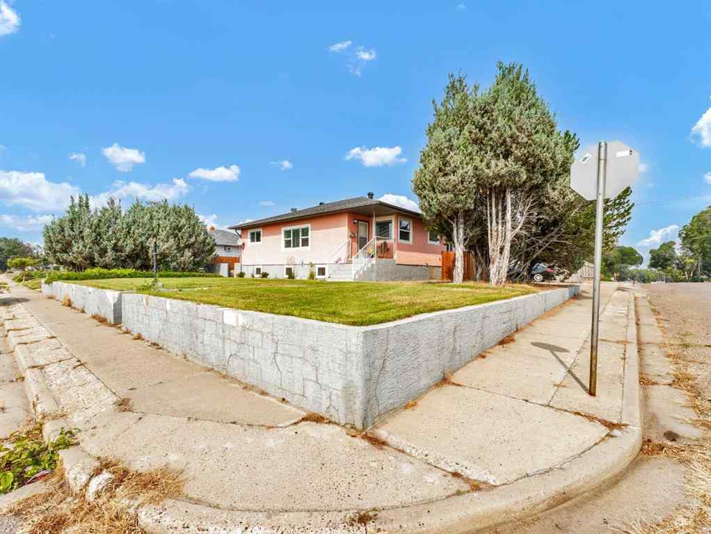 MLS® A2253432 - 406 9 Street SW in SW Hill Medicine Hat, Residential