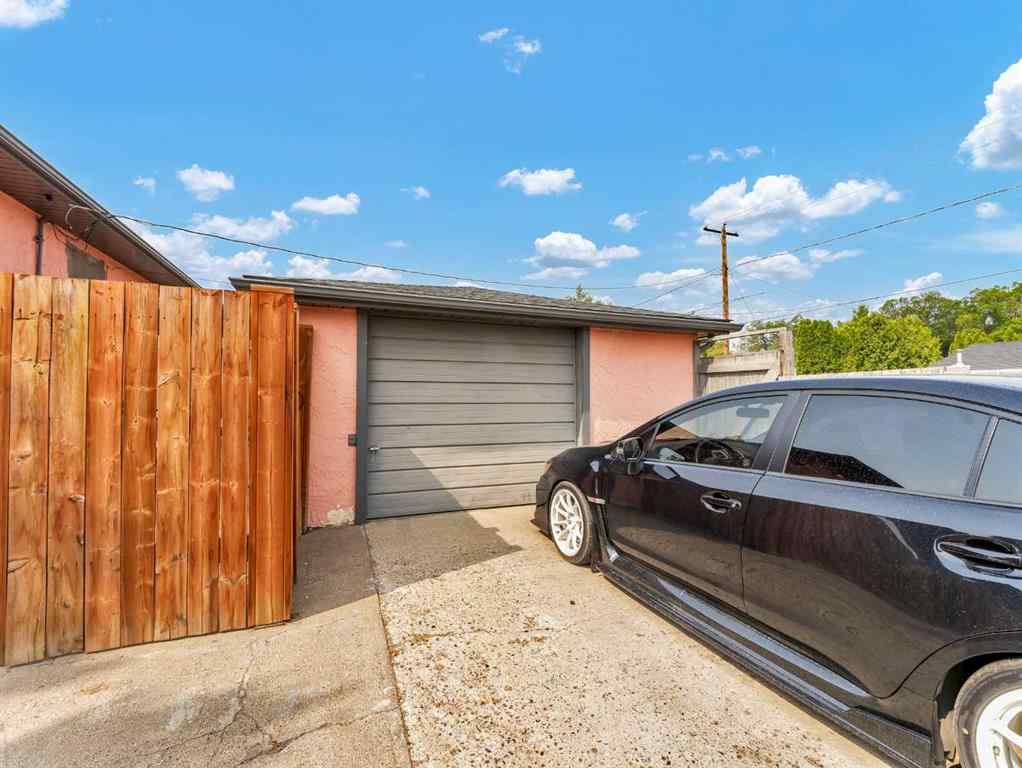MLS® A2253432 - 406 9 Street SW in SW Hill Medicine Hat, Residential