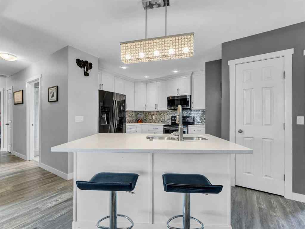 MLS® A2253432 - 406 9 Street SW in SW Hill Medicine Hat, Residential