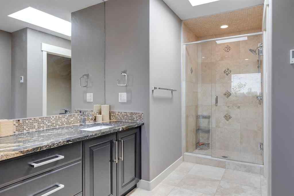 MLS® A2253433 - 2123 32 Avenue SW in Richmond Calgary, Residential