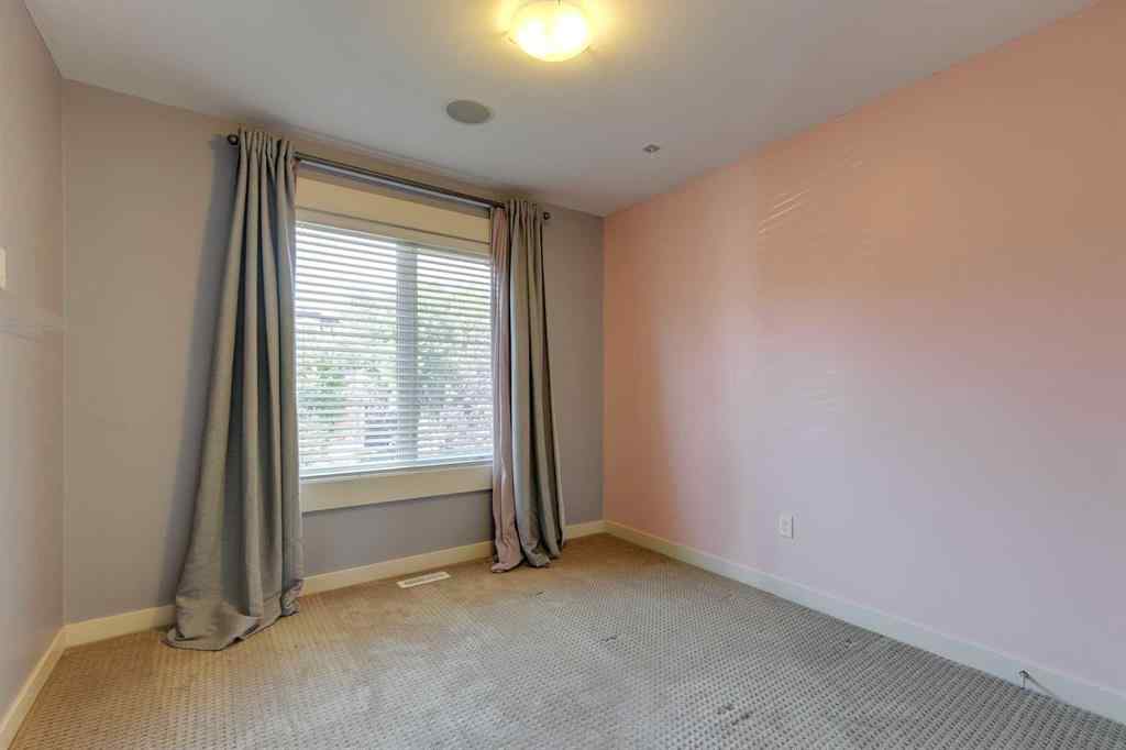 MLS® A2253433 - 2123 32 Avenue SW in Richmond Calgary, Residential
