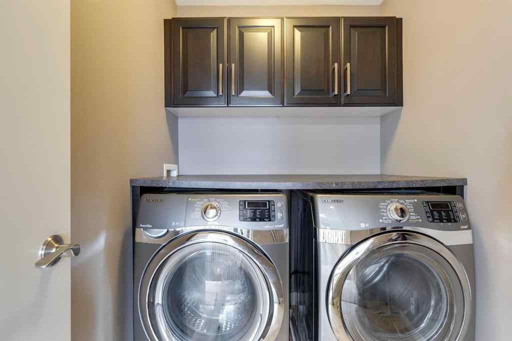 MLS® A2253433 - 2123 32 Avenue SW in Richmond Calgary, Residential