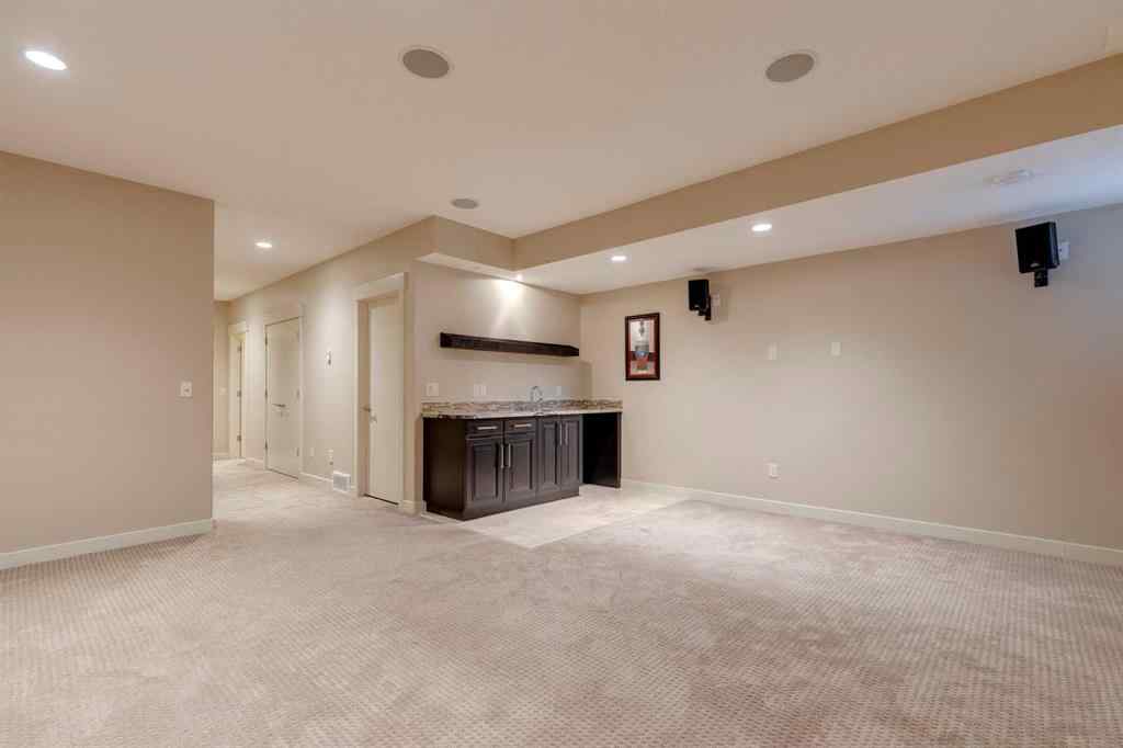 MLS® A2253433 - 2123 32 Avenue SW in Richmond Calgary, Residential