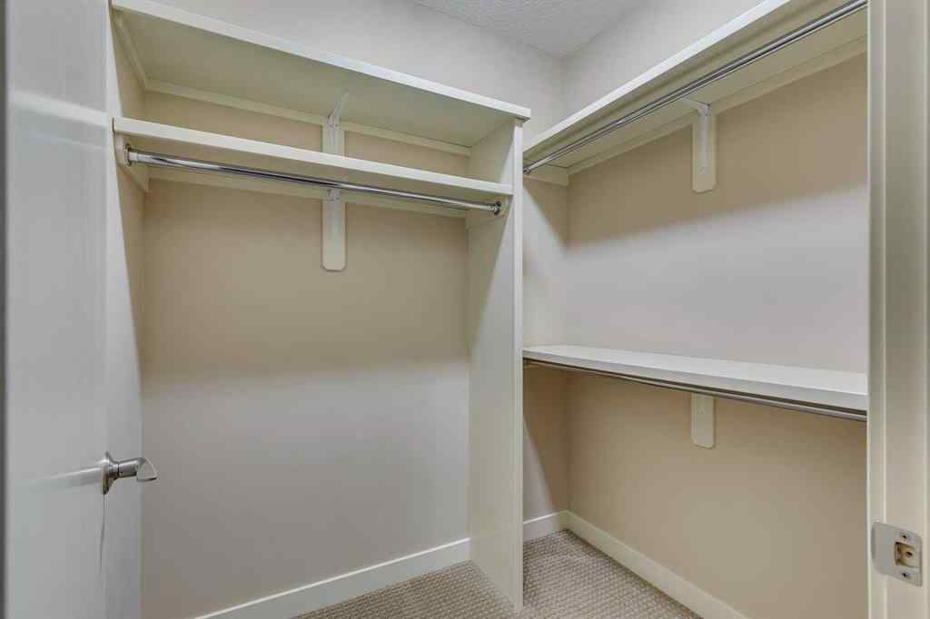 MLS® A2253433 - 2123 32 Avenue SW in Richmond Calgary, Residential