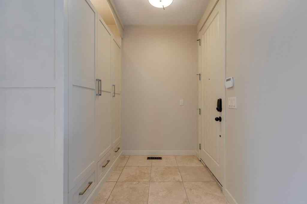 MLS® A2253433 - 2123 32 Avenue SW in Richmond Calgary, Residential