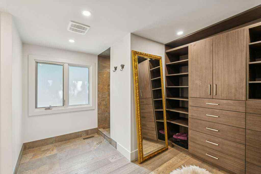 MLS® A2253435 - 1903 9 Street SW in Upper Mount Royal Calgary, Residential