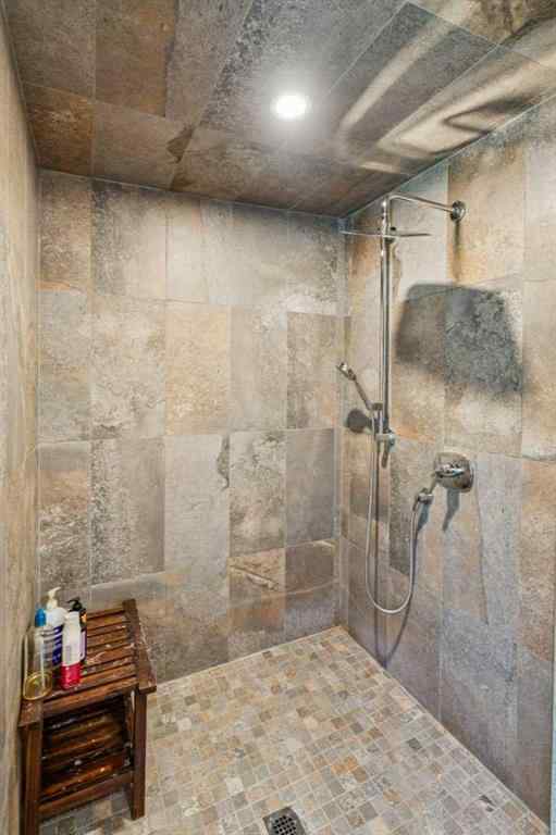 MLS® A2253435 - 1903 9 Street SW in Upper Mount Royal Calgary, Residential
