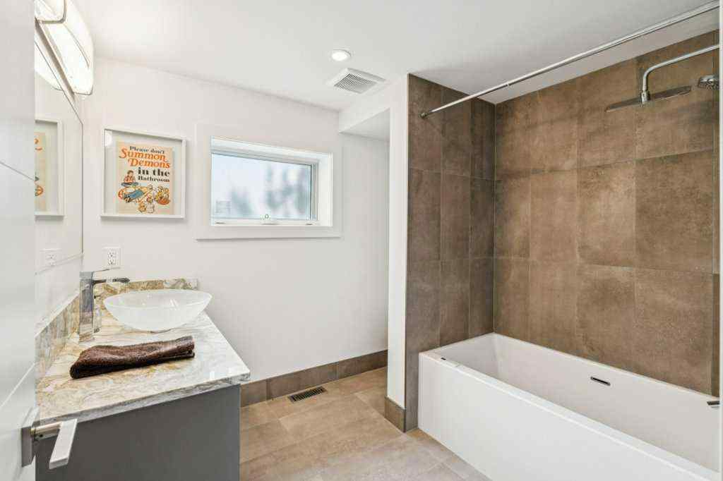 MLS® A2253435 - 1903 9 Street SW in Upper Mount Royal Calgary, Residential