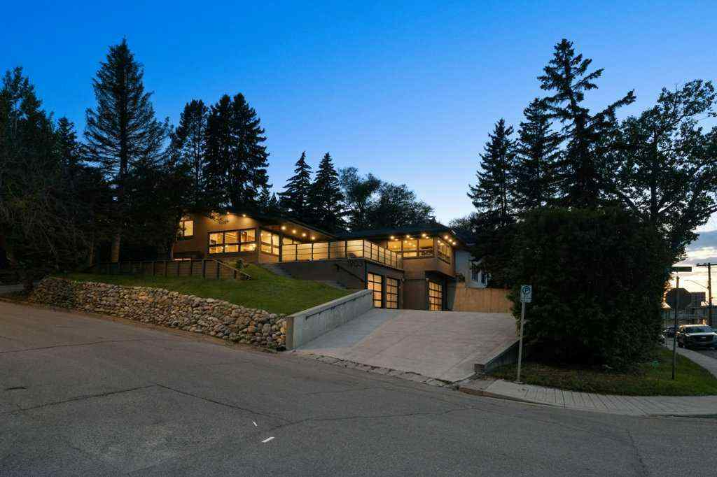 MLS® A2253435 - 1903 9 Street SW in Upper Mount Royal Calgary, Residential