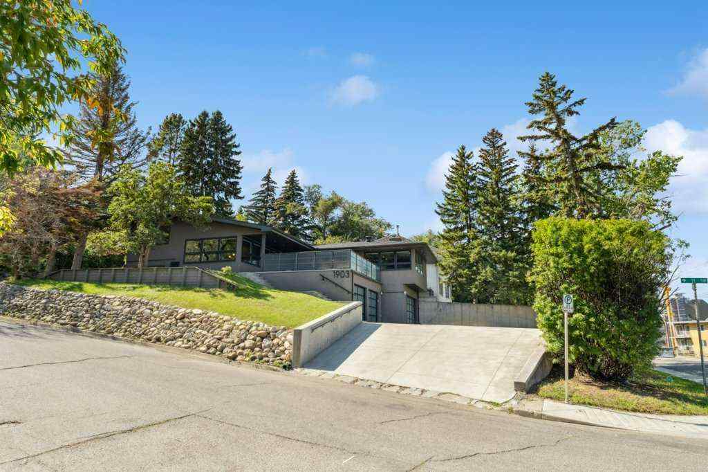 MLS® A2253435 - 1903 9 Street SW in Upper Mount Royal Calgary, Residential
