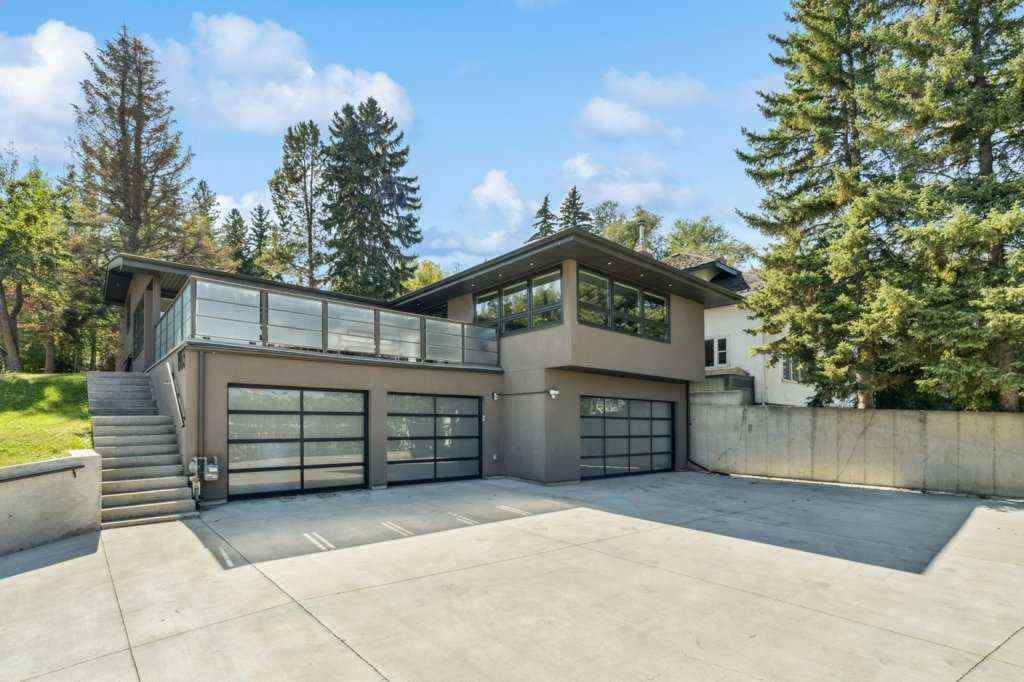 MLS® A2253435 - 1903 9 Street SW in Upper Mount Royal Calgary, Residential