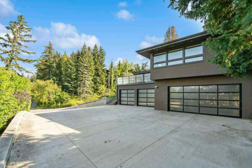 MLS® A2253435 - 1903 9 Street SW in Upper Mount Royal Calgary, Residential