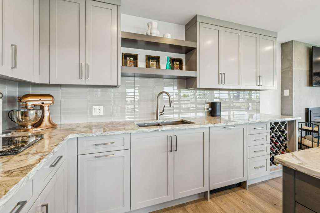 MLS® A2253435 - 1903 9 Street SW in Upper Mount Royal Calgary, Residential