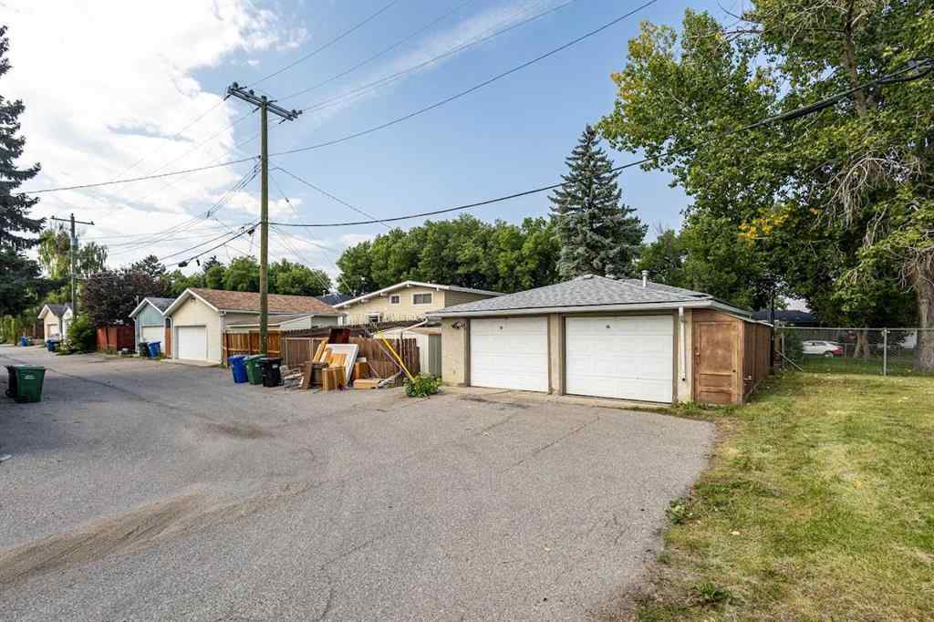 MLS® A2253445 - 74 Armstrong Crescent SE in Acadia Calgary, Residential