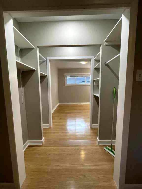 MLS® A2253451 - 449 7 Street NE in Northeast Crescent Heights Medicine Hat, Residential