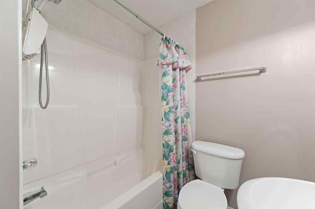 MLS® A2253452 - 6 Chapala Crescent SE in Chaparral Calgary, Residential