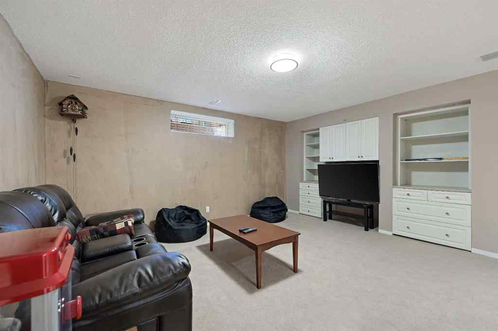 MLS® A2253452 - 6 Chapala Crescent SE in Chaparral Calgary, Residential