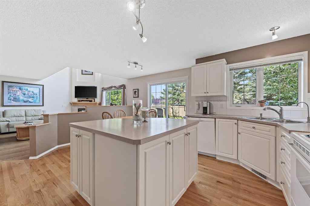 MLS® A2253452 - 6 Chapala Crescent SE in Chaparral Calgary, Residential