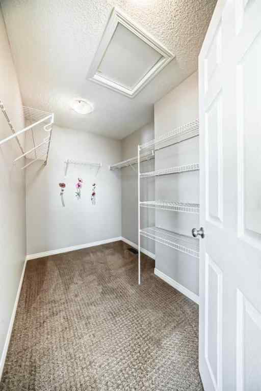 MLS® A2253455 - 581 Hillcrest Road SW in Hillcrest Airdrie, Residential