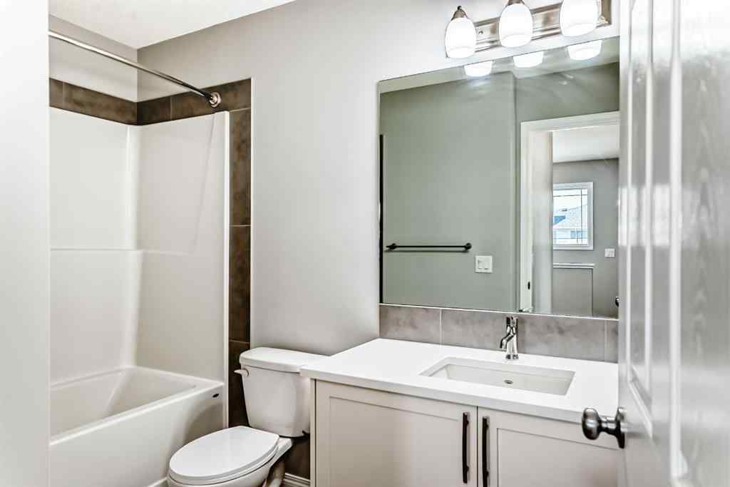 MLS® A2253455 - 581 Hillcrest Road SW in Hillcrest Airdrie, Residential