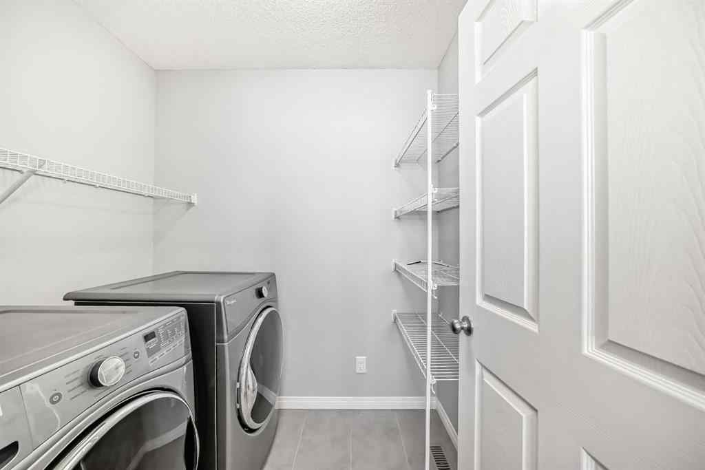 MLS® A2253455 - 581 Hillcrest Road SW in Hillcrest Airdrie, Residential