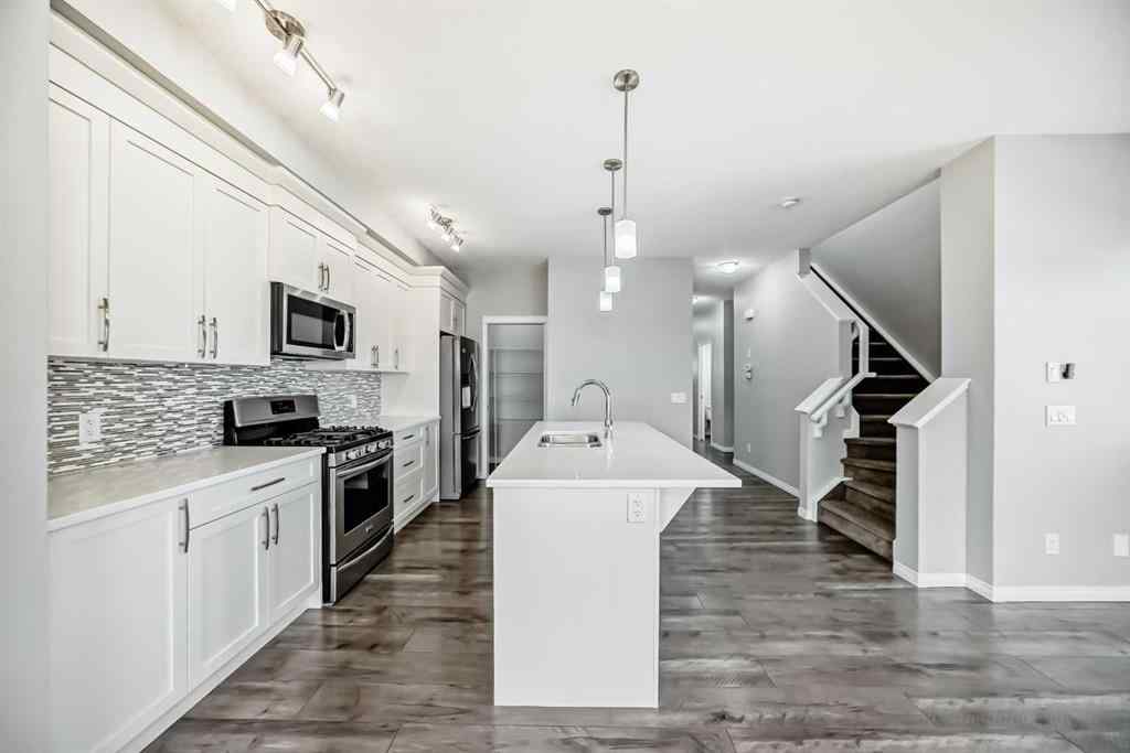 MLS® A2253455 - 581 Hillcrest Road SW in Hillcrest Airdrie, Residential