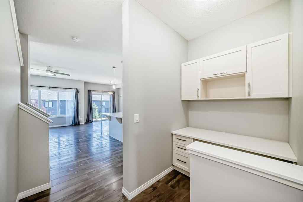 MLS® A2253455 - 581 Hillcrest Road SW in Hillcrest Airdrie, Residential