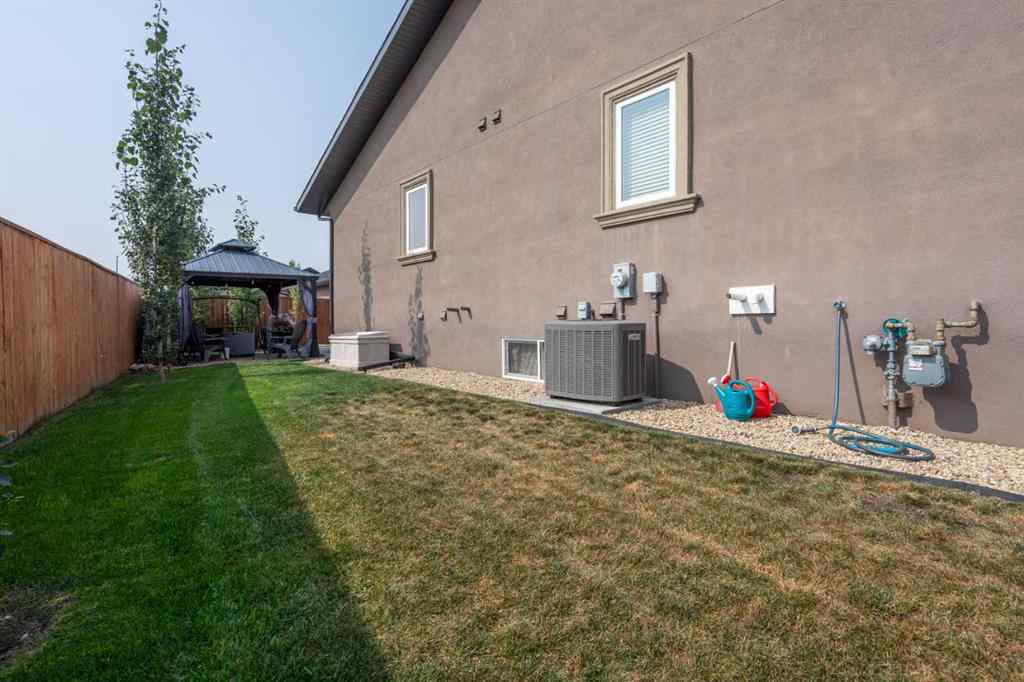 MLS® A2253458 - 4402A 73 Street  in West Park Camrose, Residential