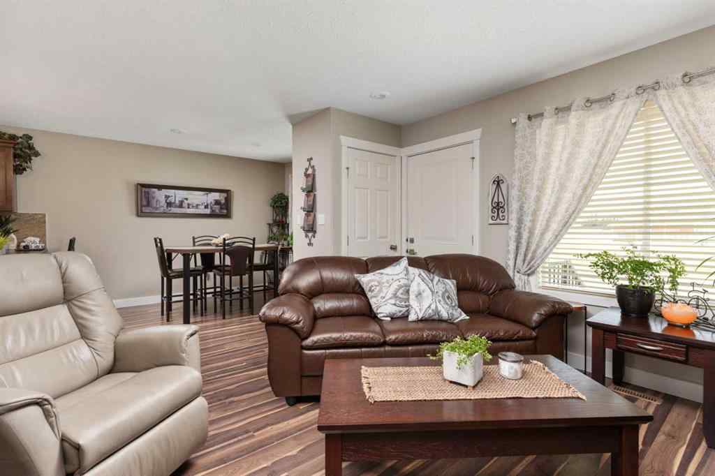 MLS® A2253458 - 4402A 73 Street  in West Park Camrose, Residential