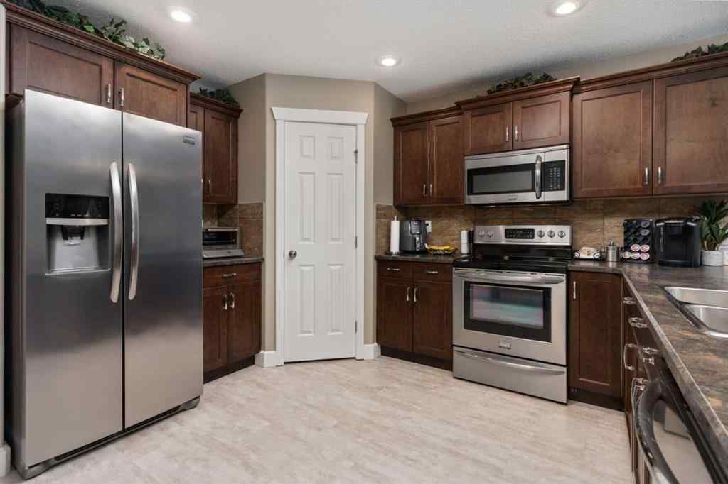 MLS® A2253458 - 4402A 73 Street  in West Park Camrose, Residential