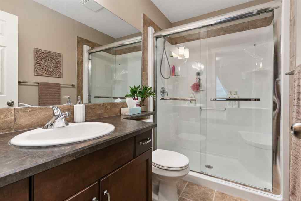 MLS® A2253458 - 4402A 73 Street  in West Park Camrose, Residential